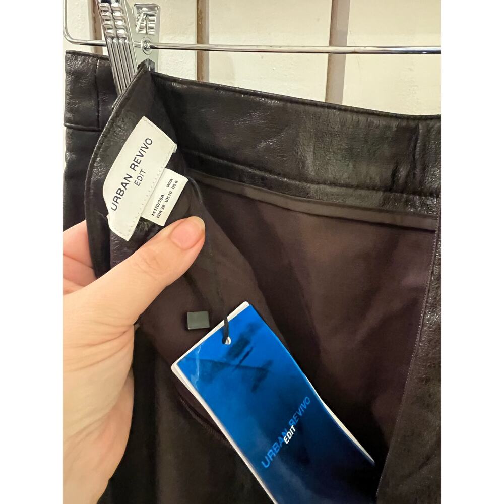 Urban Revivo Faux Leather Skirt - Picture 7 of 7